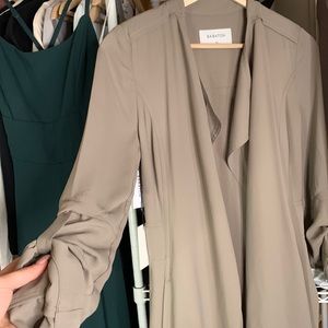 Aritzia lightweight coat